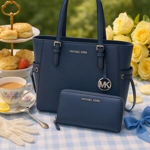 Michael Kors Gilly Large Tote & Continental Wallet Set Navy Saffiano Leather NWT